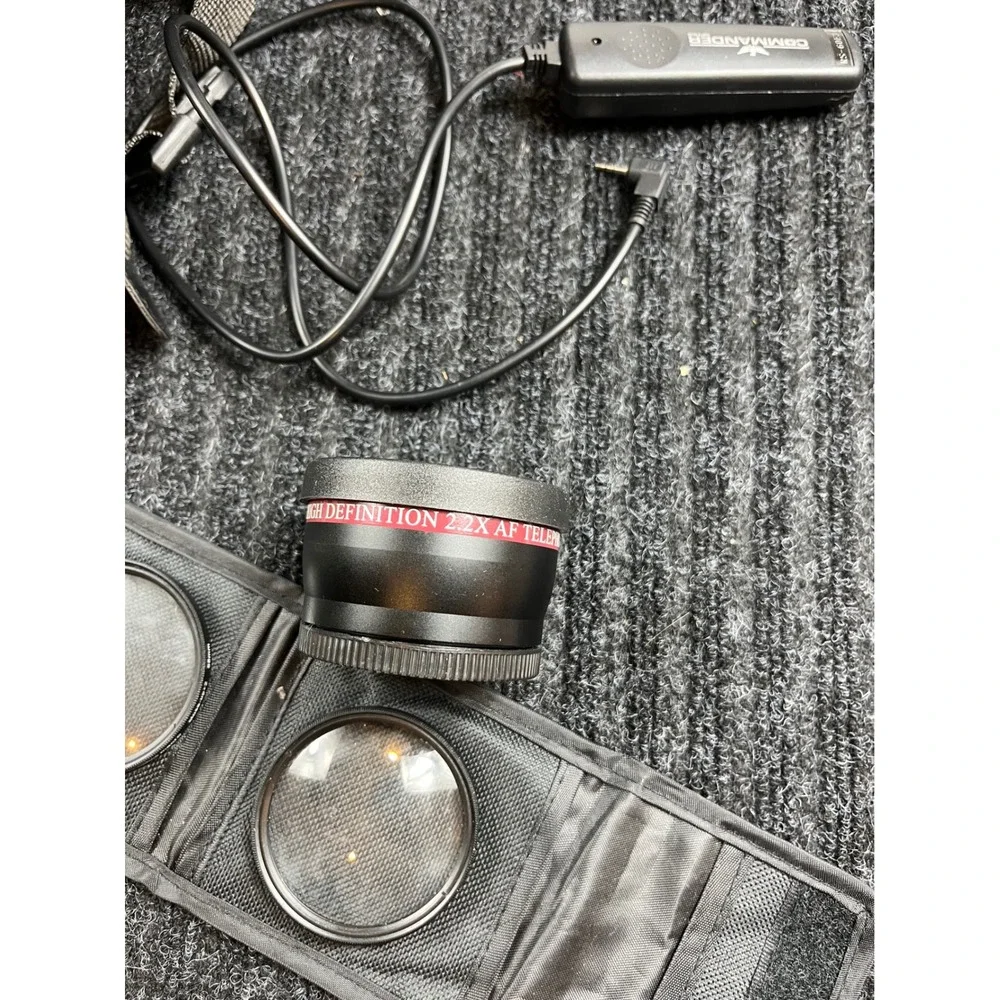 Xit Camera Bag Bundle with 2.2X Telephoto Lens Commander Remote Canon‎ Lens Cap